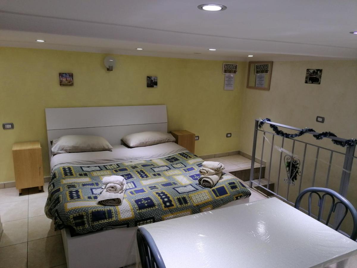 La Mansardina Apartment เนเปิลส์ ภายนอก รูปภาพ