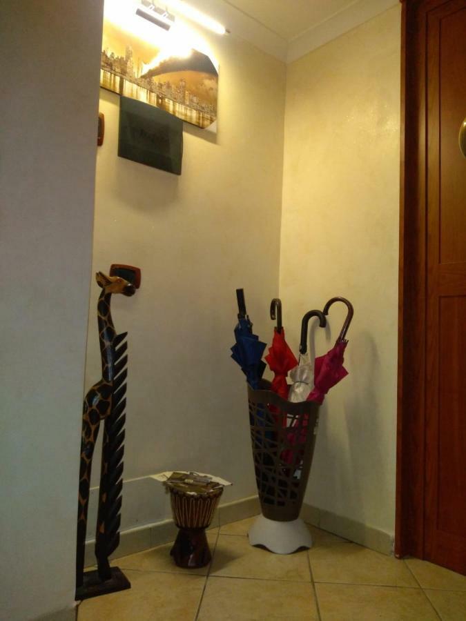 La Mansardina Apartment เนเปิลส์ ภายนอก รูปภาพ