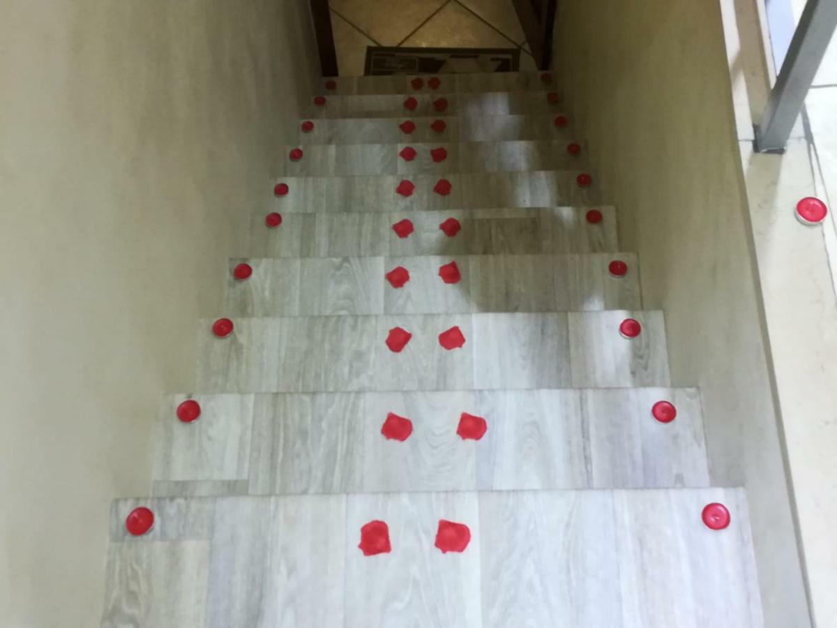 La Mansardina Apartment เนเปิลส์ ภายนอก รูปภาพ